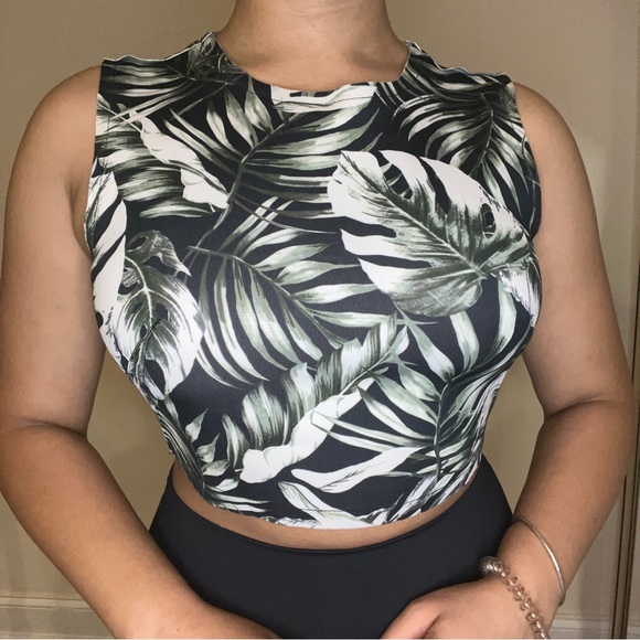 Leaf Print Top - Picture 6 of 8